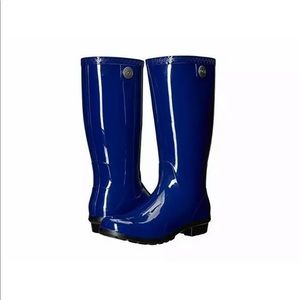 New in box Ugg Shaye rain boots blue jay 10